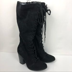 Torrid 9 Wide Knee High Lace Up Heel Pre-Owned